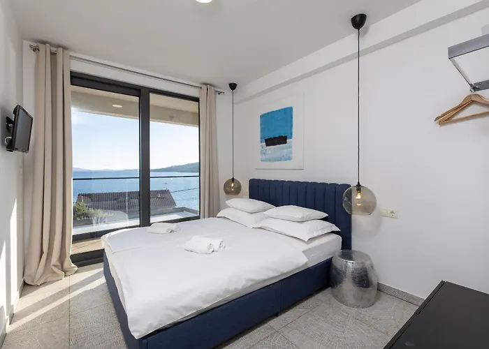 White Palm Excelsior Villa *