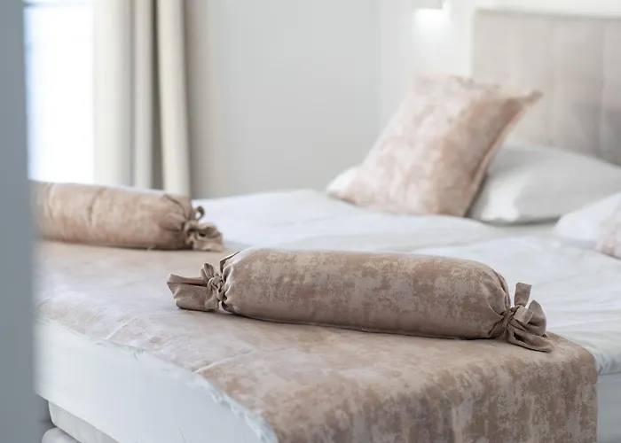 White Palm Excelsior Villa Seget Vranjica