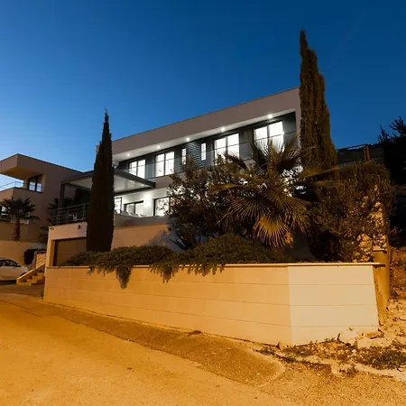 Villa White Palm Excelsior *