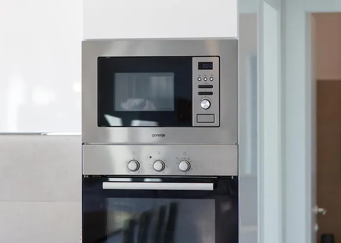 White Palm Excelsior *